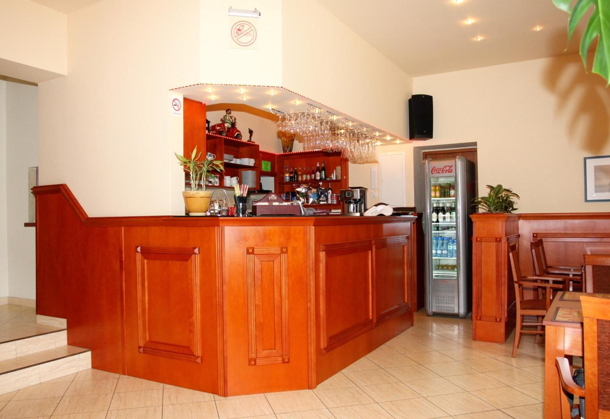 Hotel Korona Slubice  Ngoại thất bức ảnh