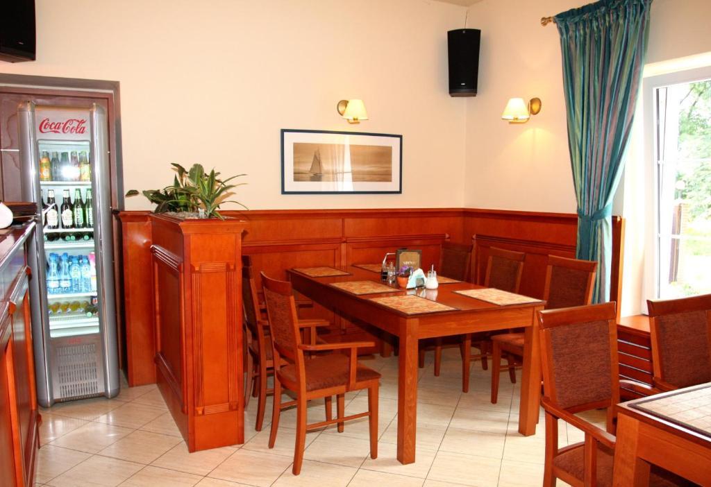 Hotel Korona Slubice  Ngoại thất bức ảnh