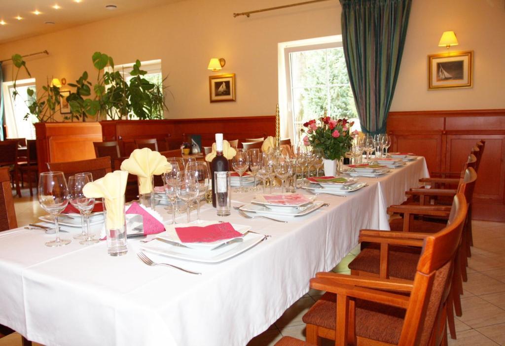 Hotel Korona Slubice  Ngoại thất bức ảnh