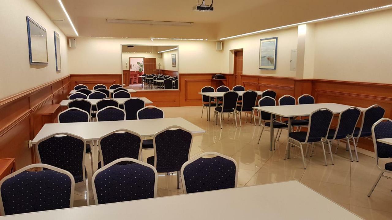 Hotel Korona Slubice  Ngoại thất bức ảnh