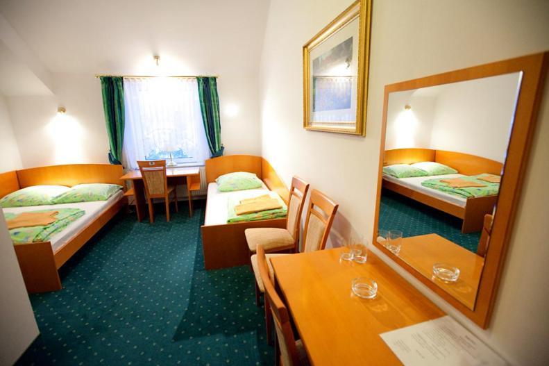 Hotel Korona Slubice  Ngoại thất bức ảnh